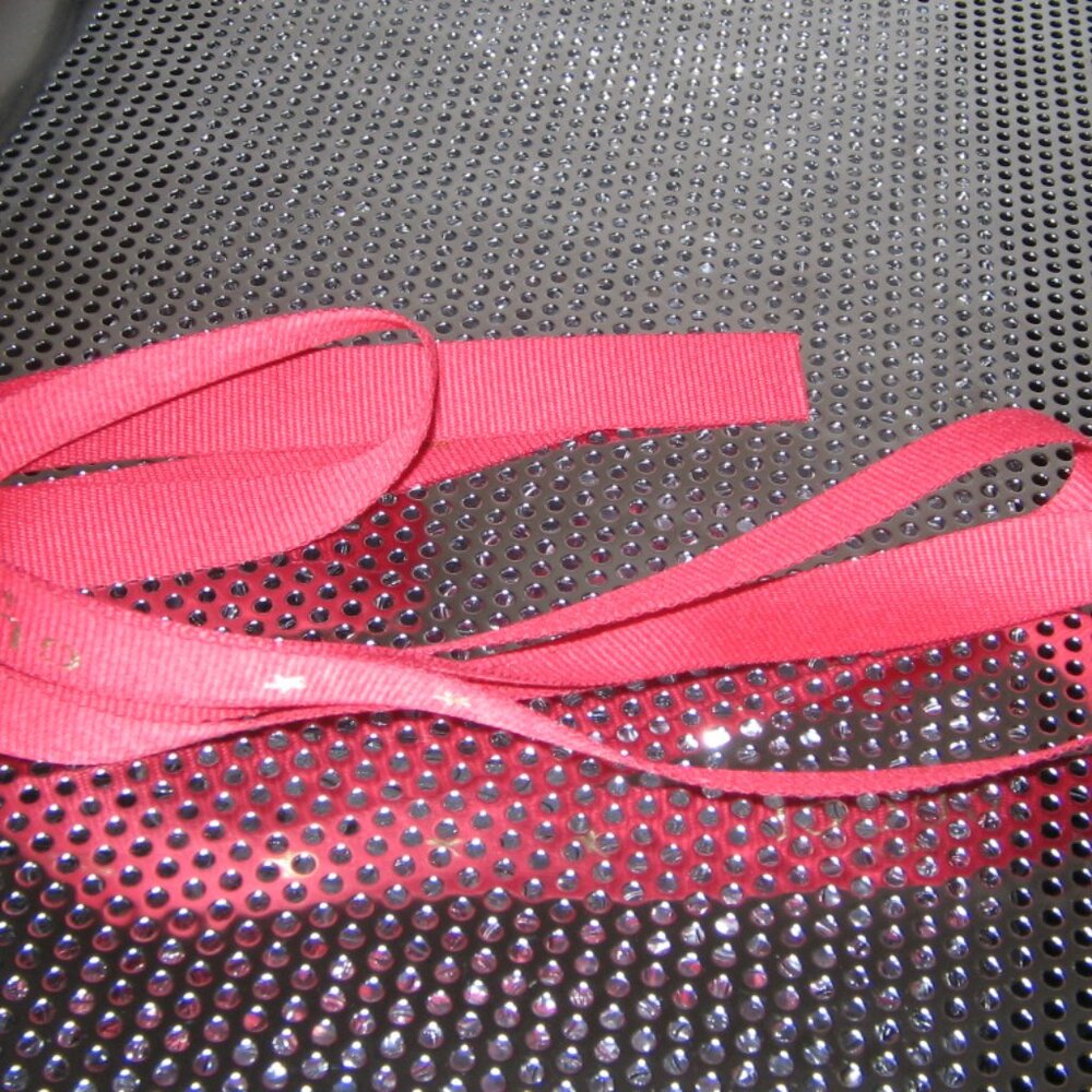 Gucci Beauty Ribbon for Gifts,hair & crafts & Gucci themed items - Picture 2 of 5